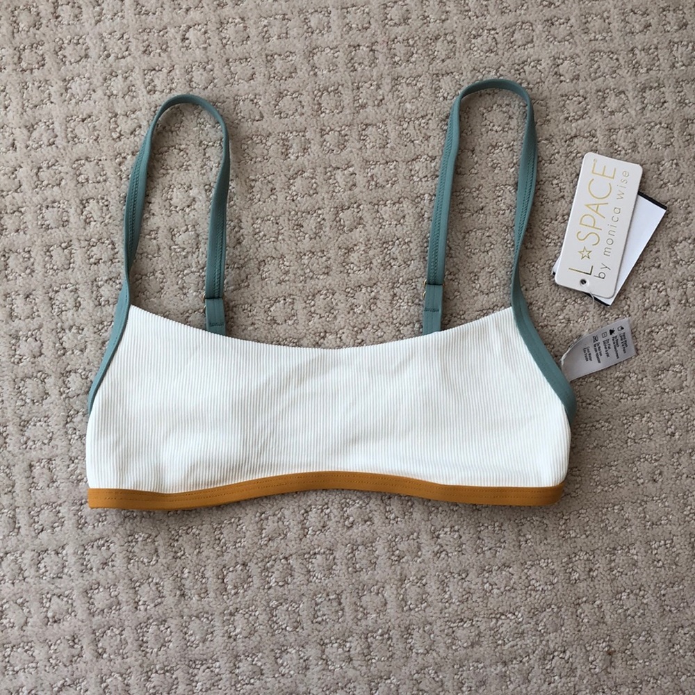 🥳 SOLD🥳 BNWT L*SPACE BIKINI TOP
